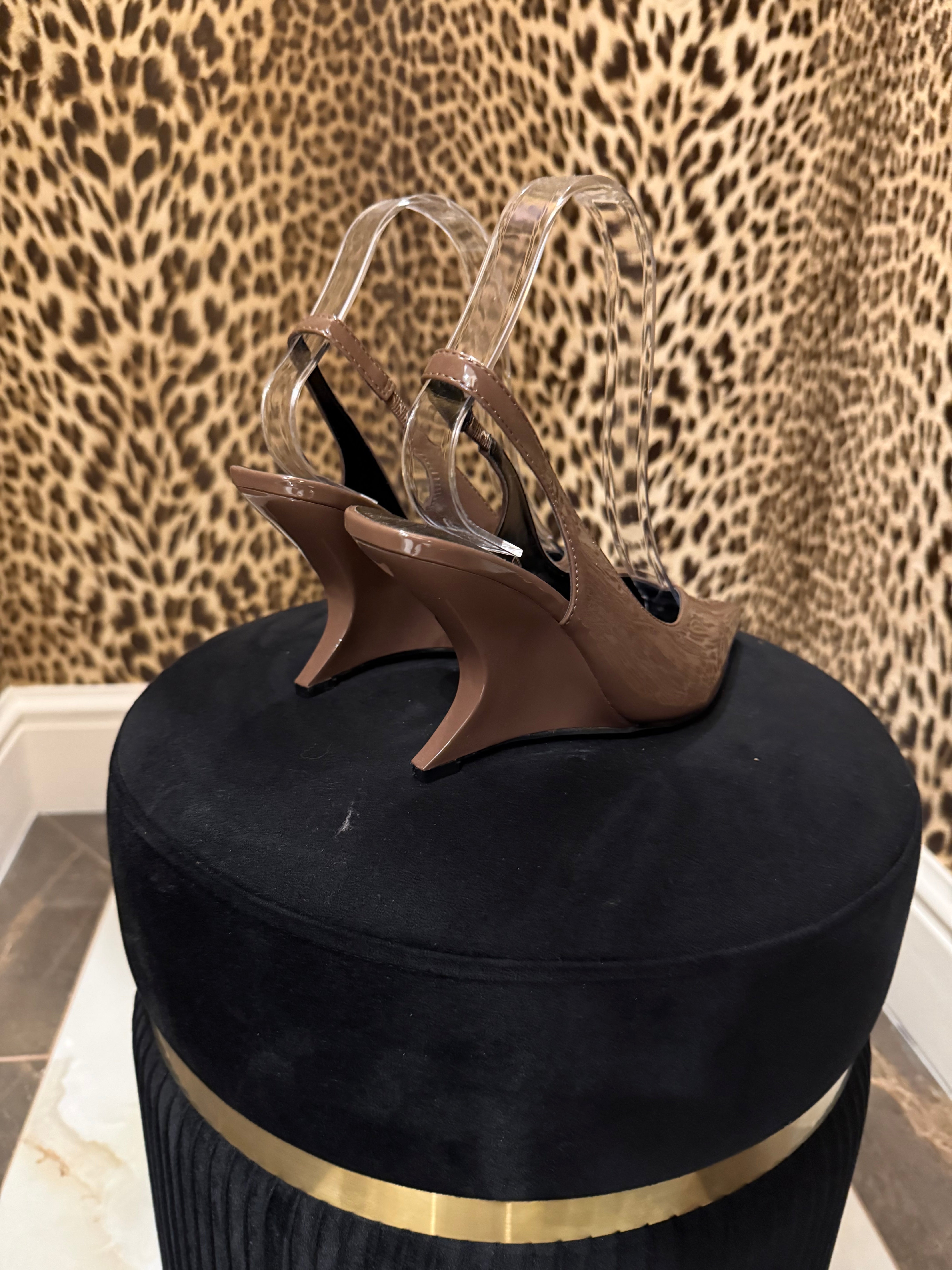 Décolleté tacco spezzato