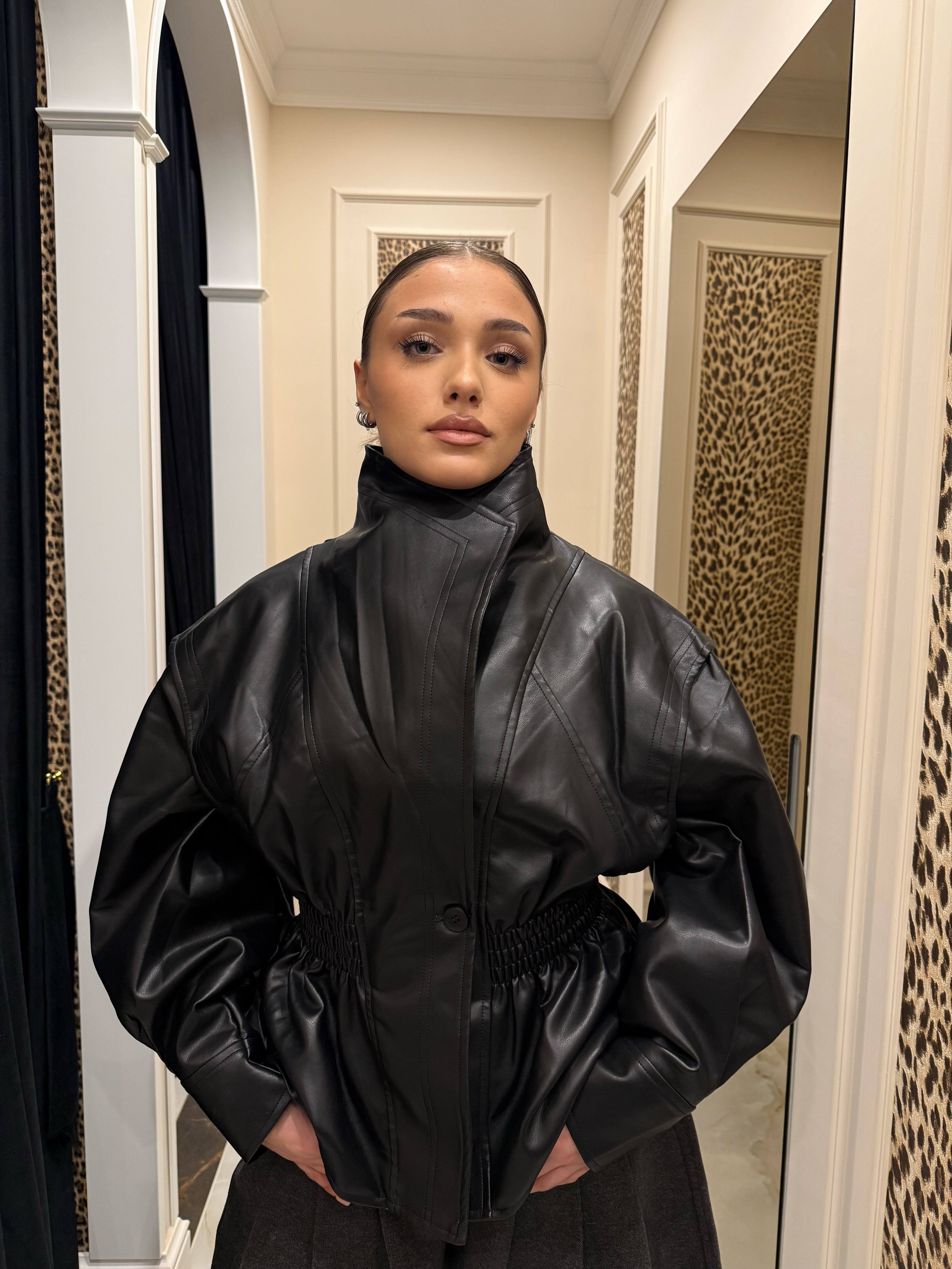 Giacca di pelle nera